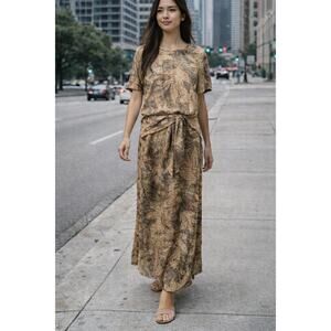 Due Per Due Silk 2 Piece Set Leaf Print Blouse Skirt Brown Beige Size 8